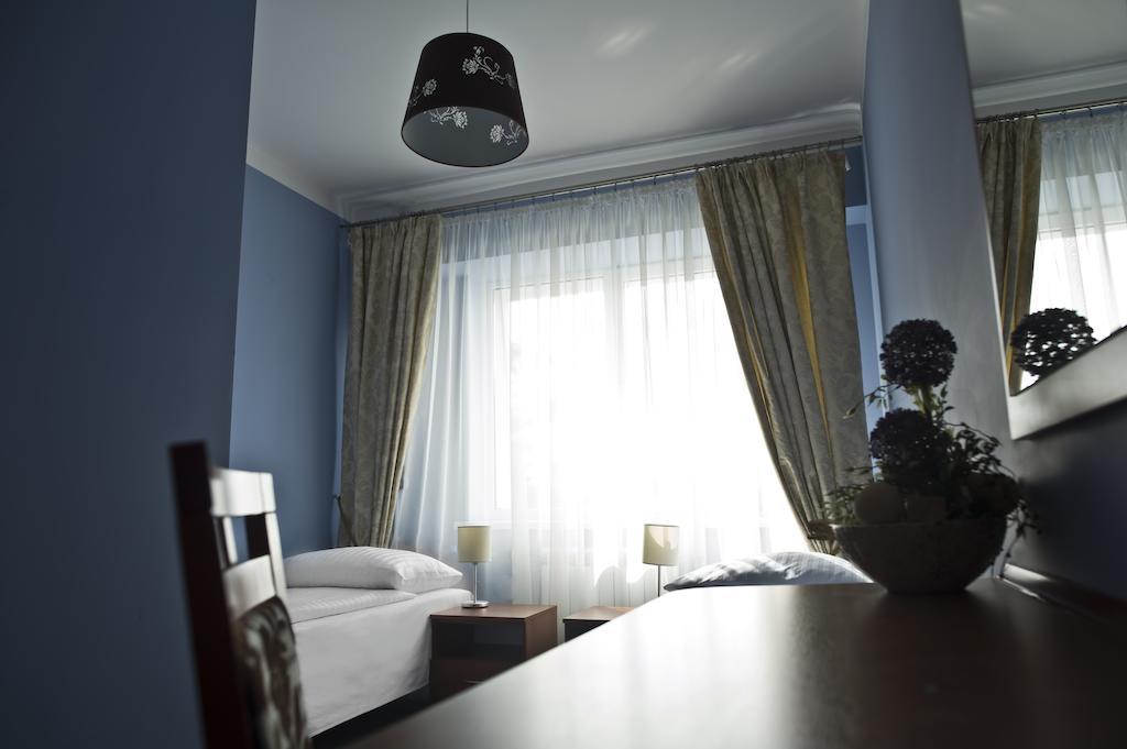 Hotel Korona Łuków Habitación foto