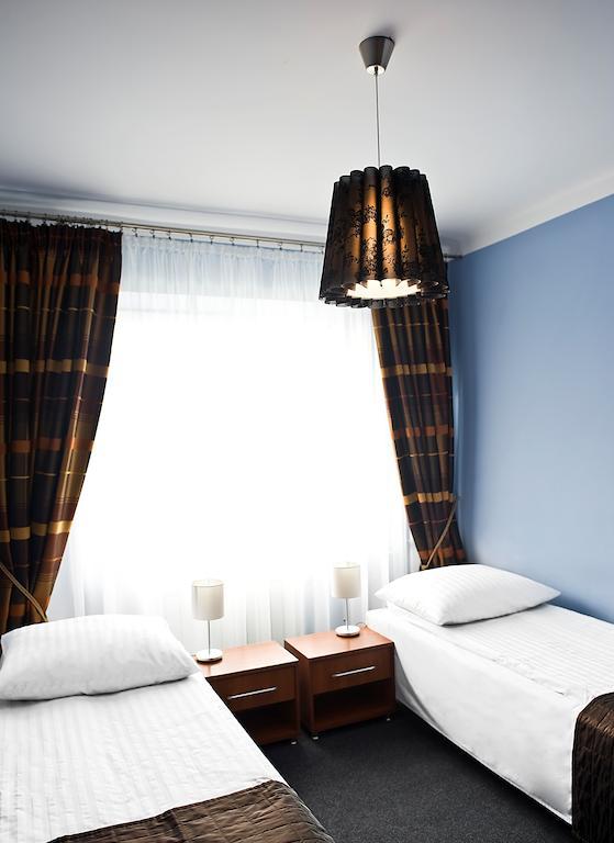 Hotel Korona Łuków Habitación foto