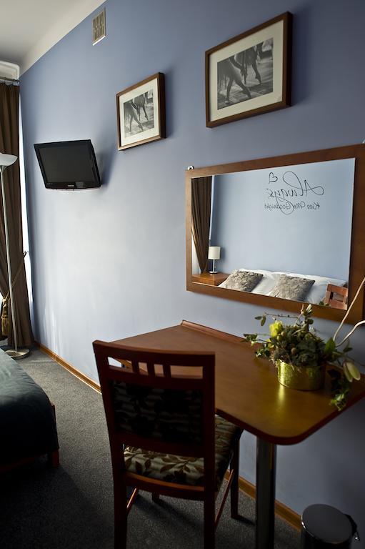 Hotel Korona Łuków Habitación foto